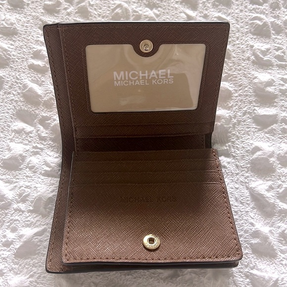 Michael Kors Leather Flap Card Holder - Picture 2 of 5